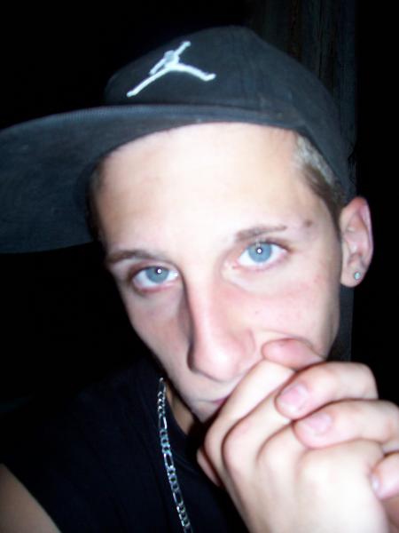 MoN hOmMe