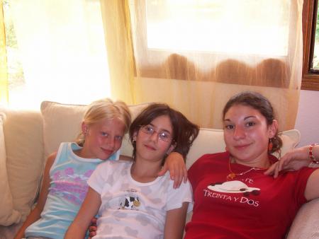 LeS 3 pUcEs